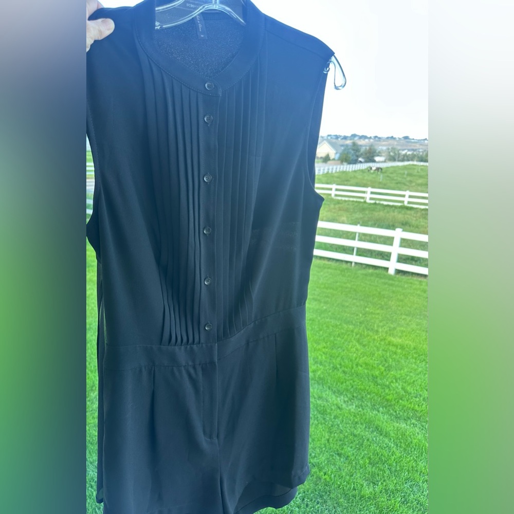 BCBG MAX AZRIA backless Worn Once Black short romper jumpsuit M